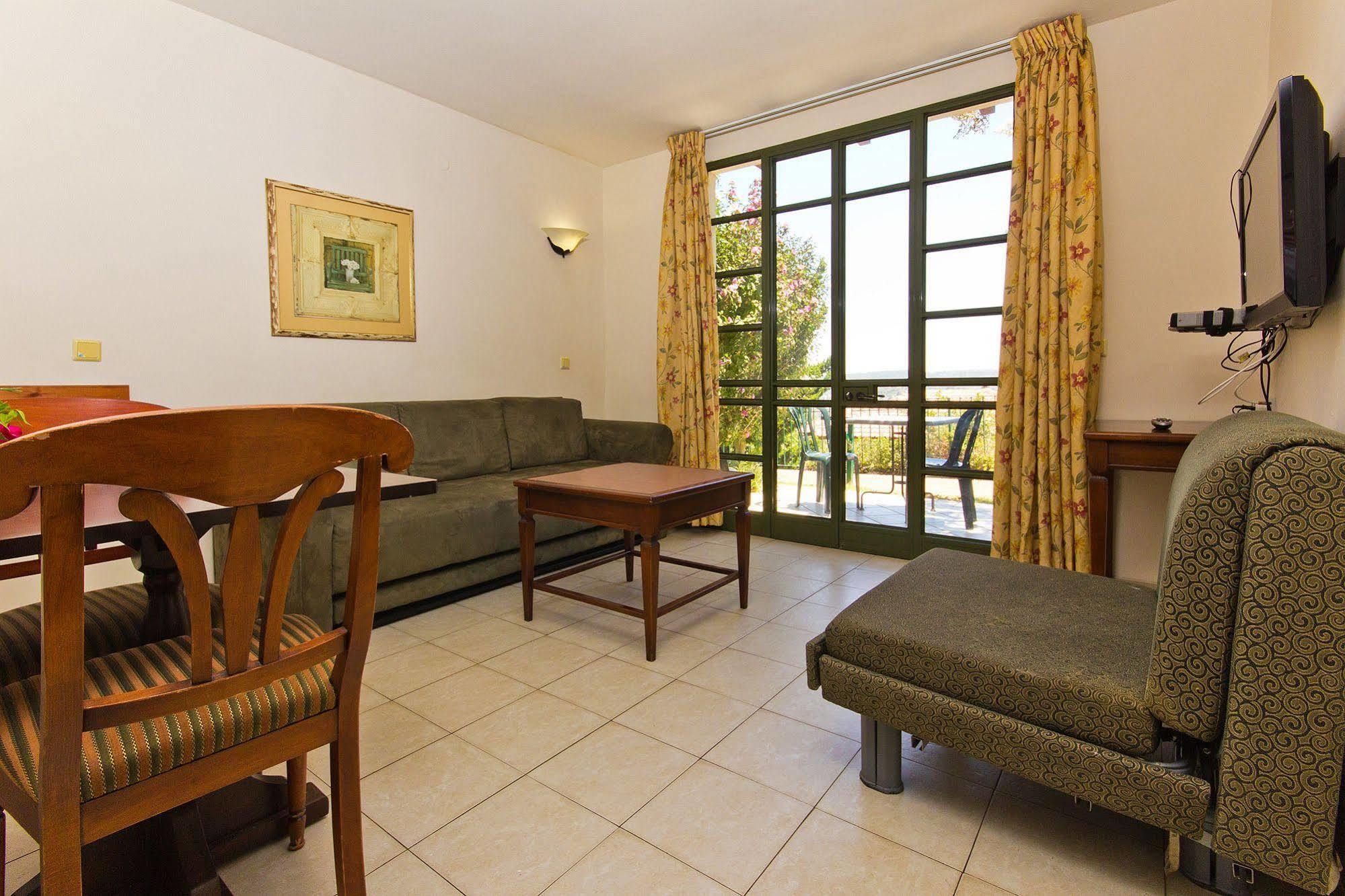 Shoresh Green Hills Family Suites Hotel المظهر الخارجي الصورة