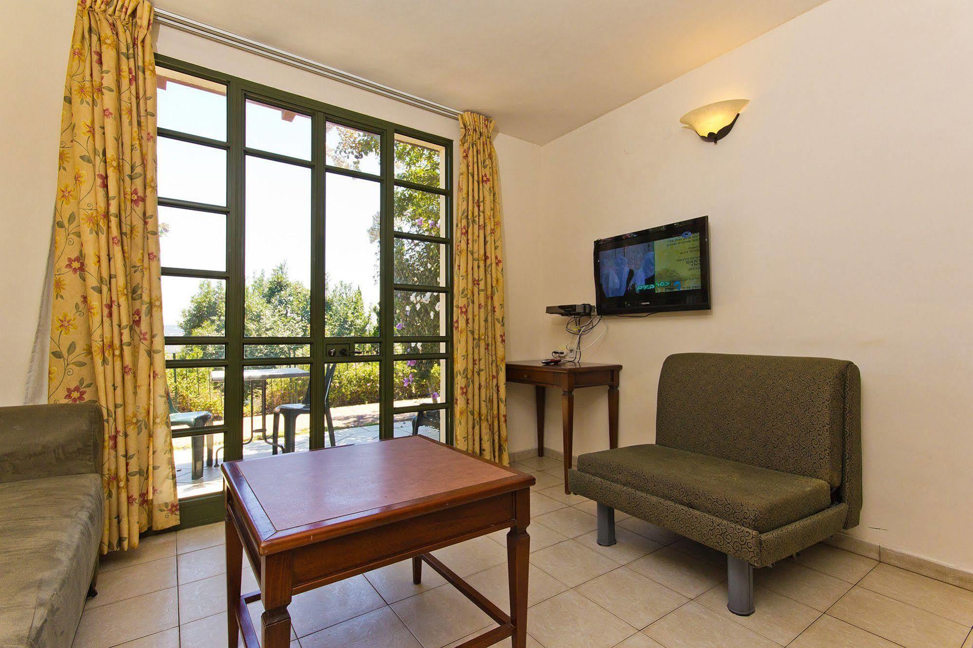 Shoresh Green Hills Family Suites Hotel المظهر الخارجي الصورة