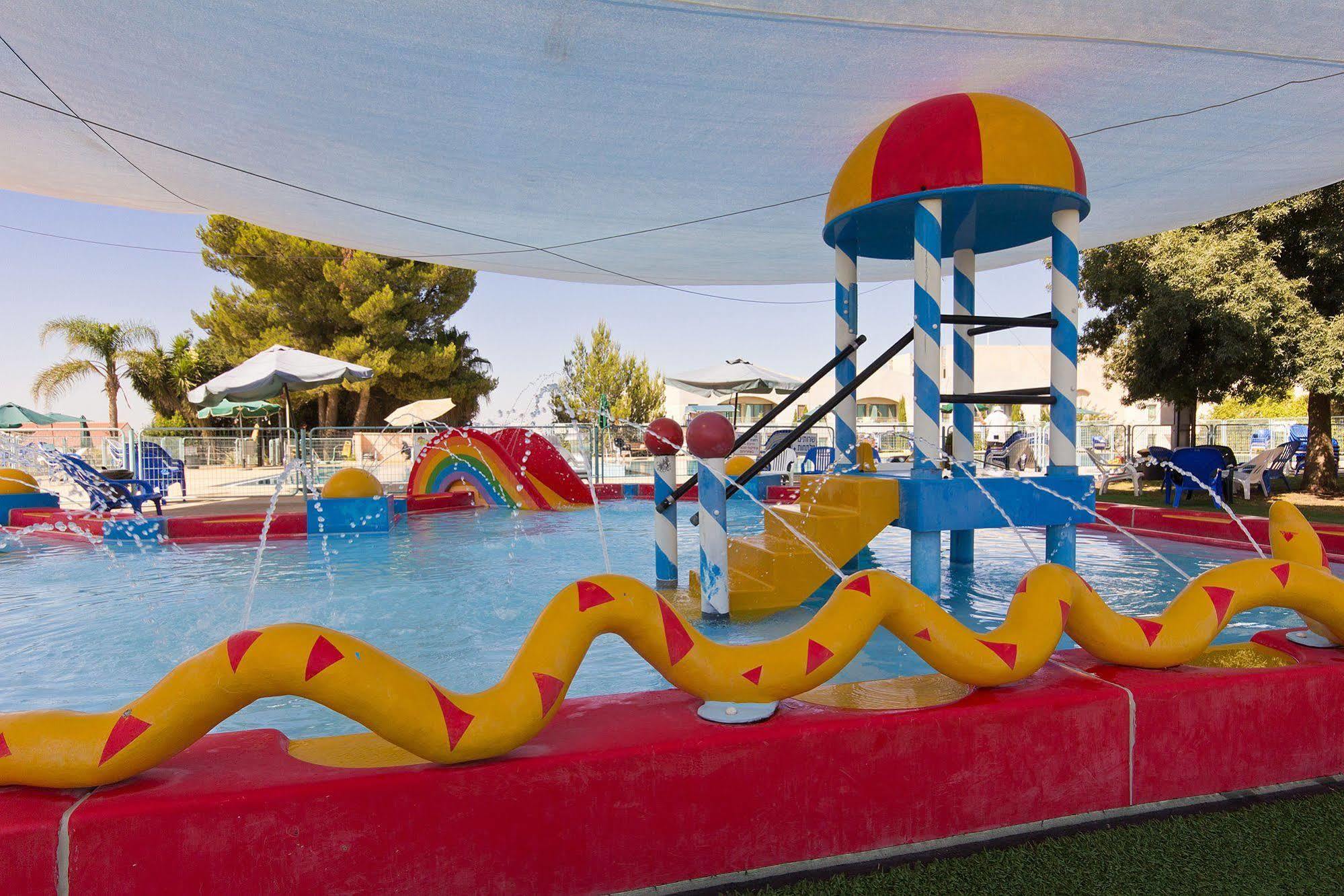 Shoresh Green Hills Family Suites Hotel المظهر الخارجي الصورة