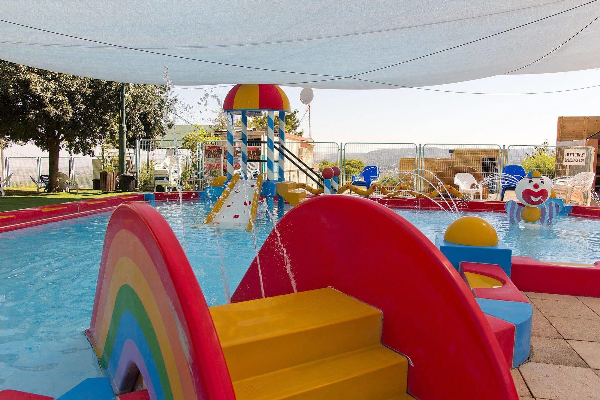 Shoresh Green Hills Family Suites Hotel المظهر الخارجي الصورة